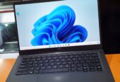 Dell latitude 7400 core i7 vpro 8 GB ram 256 SSD FACE ID