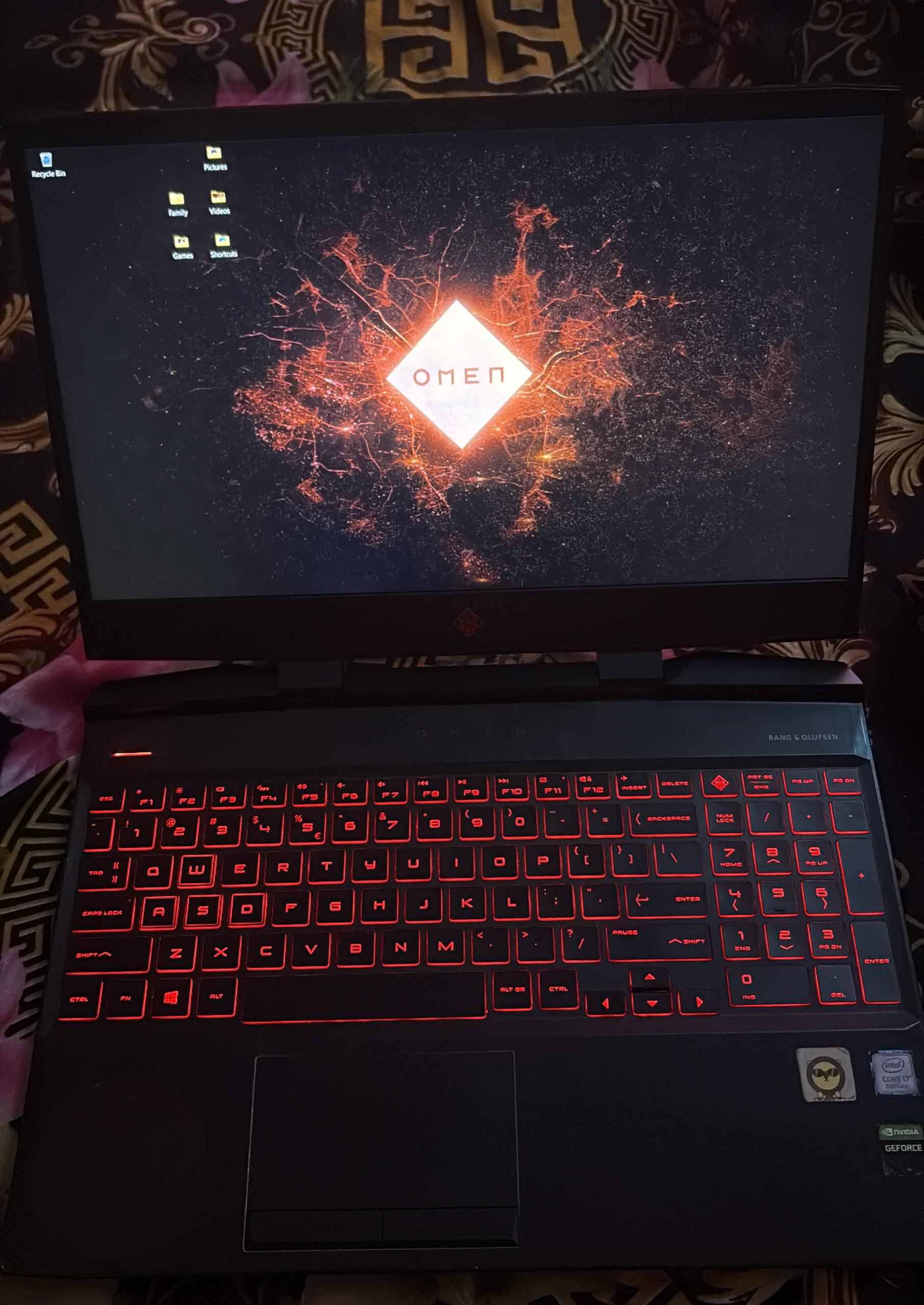 Laptop HP Omen 15 16GB intel core i7 HDD 1T